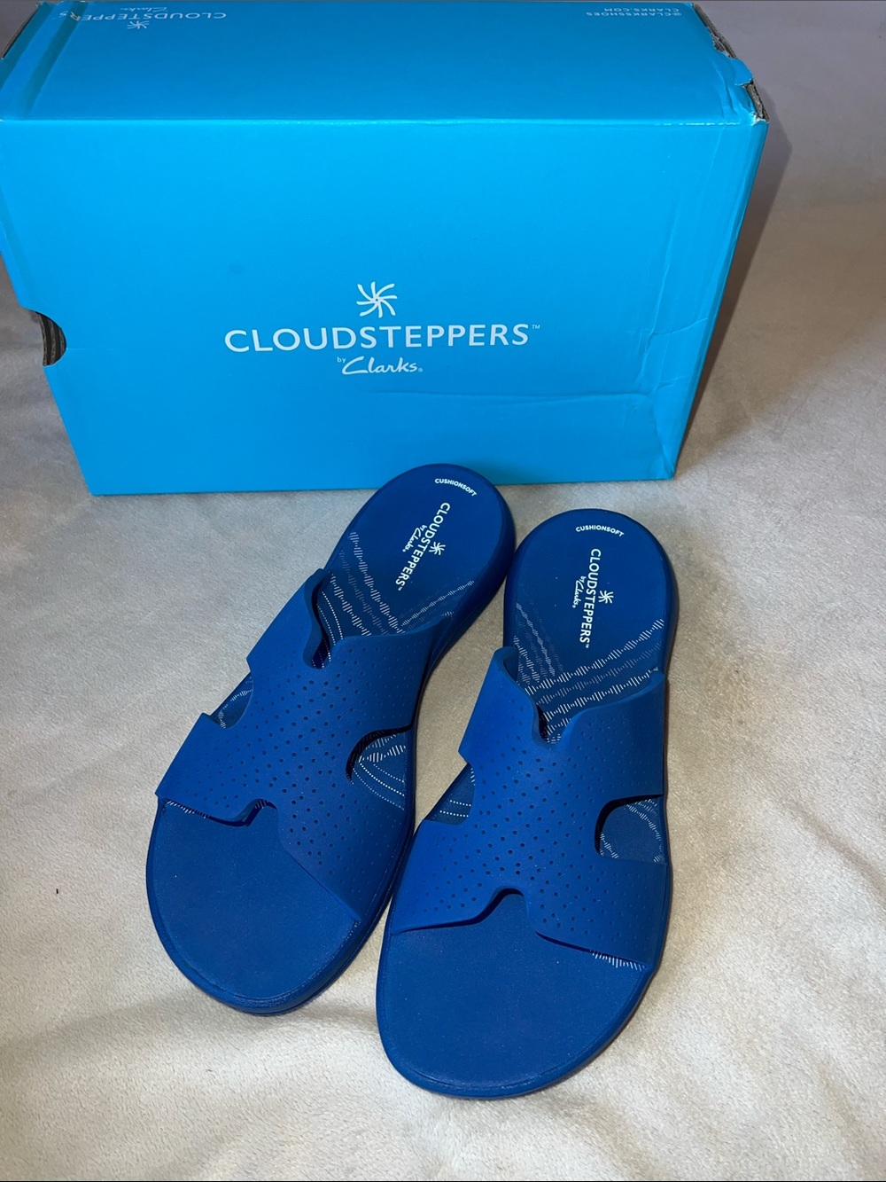 Clarks CloudSteppers Sunmaze Bali Royal Blue Slide Sandals